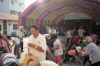 宗親們歡喜心情來到小五福檢糖果以及灑酒祈求平安 (6).JPG